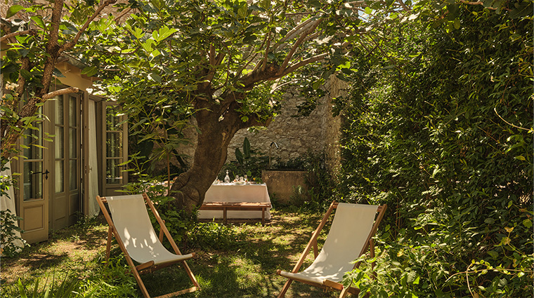 hotel du couvent garden signature suite jardin marguerite