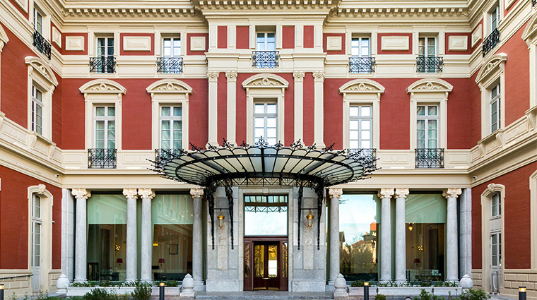 hotel du palais biarritz entrance