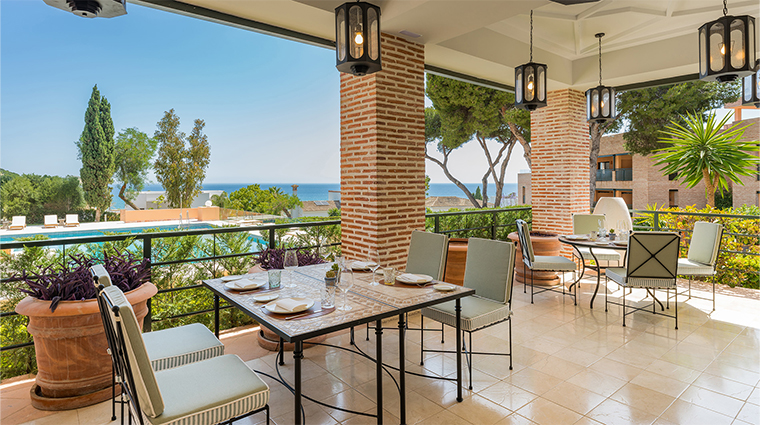 gran marbella resort terraza outdoor seating