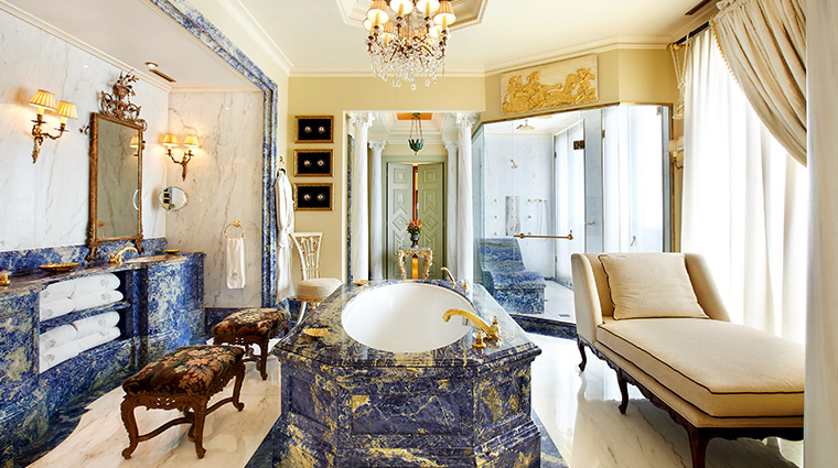 hotel grande bretagne a luxury collection hotel athens royal suite bathroom