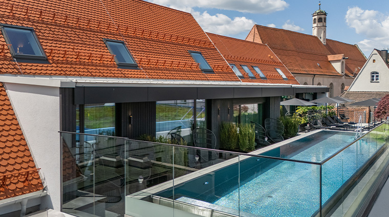 hotel maximilians suite pool