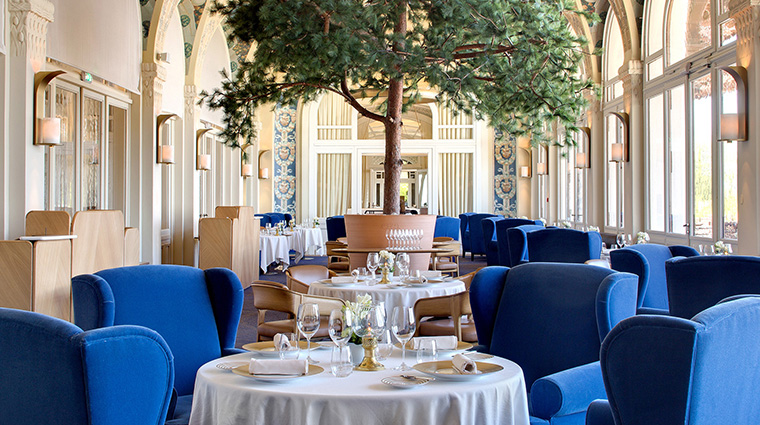 hotel royal evian resort les fresques restaurant