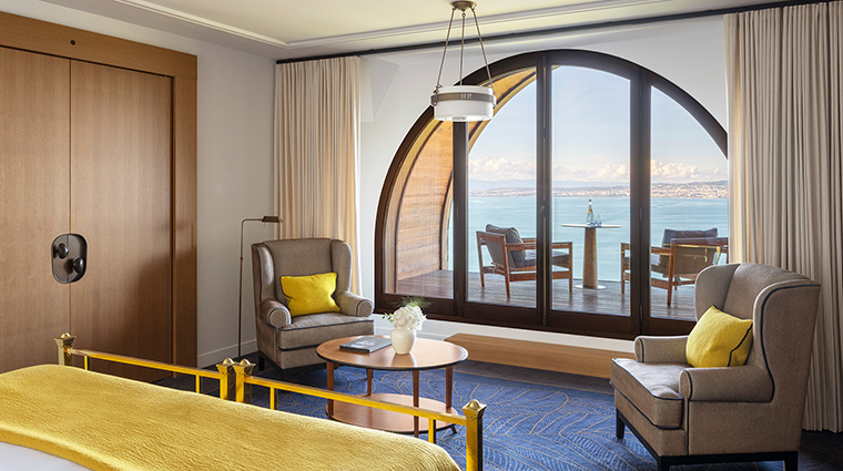 hotel royal evian resort suite lumiere