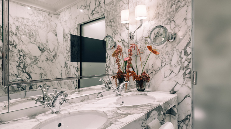 1hotel sacher wien Deluxe Zimmer2
