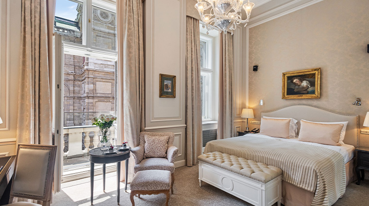 1hotel sacher wien deluxe room with view