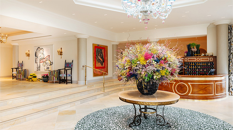 hotel schloss seefels lobby