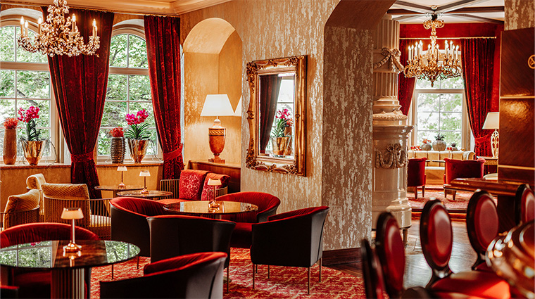 hotel schloss seefels restaurant interior