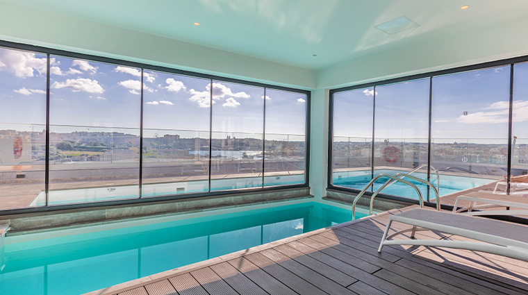 hotel verdi malta indoor pool