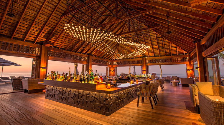 hurawalhi island resort Coco Bar Interior