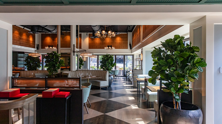 hutton hotel Evelyns restaurant