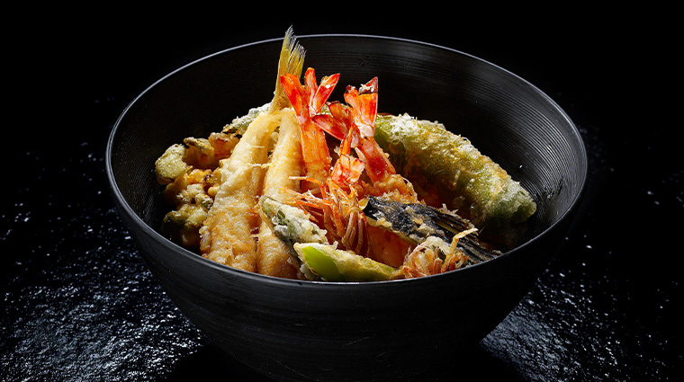 Property InagikuGrandeJapaneseRestaurant Restaurant TempuraPrawnsonRice FourSeasonsHotelsLimited