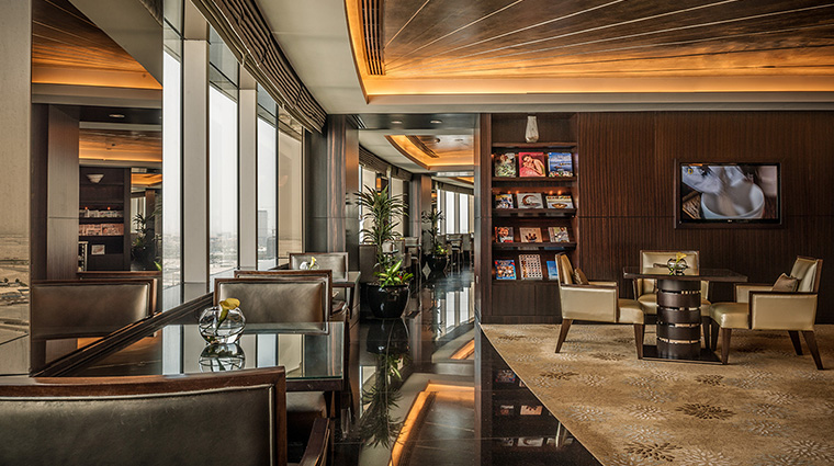 inter continental dubai festival city club lounge