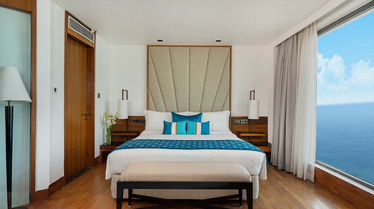 intercontinental marine drive mumbai 1 bedroom suite seaview