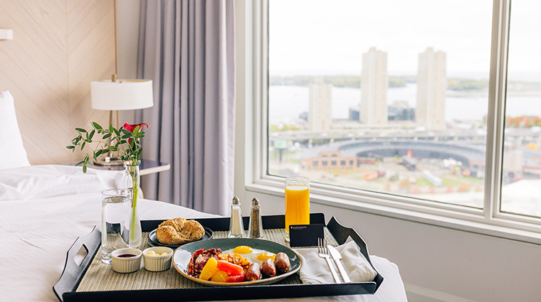inter continental toronto centre in room dining