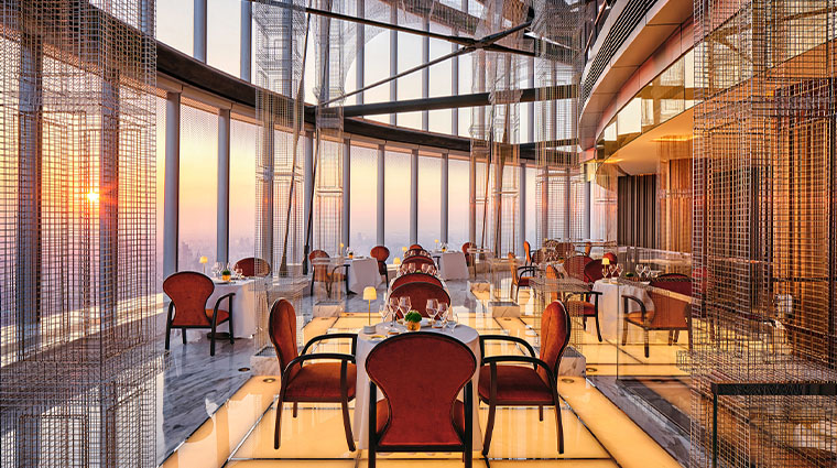j hotel shanghai tower Centouno Restaurant Dining Area