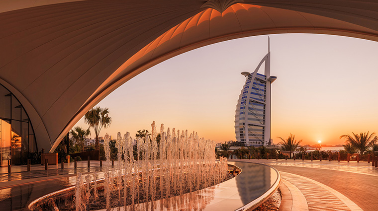 jumeirah marsa al arab entrance arch burj views