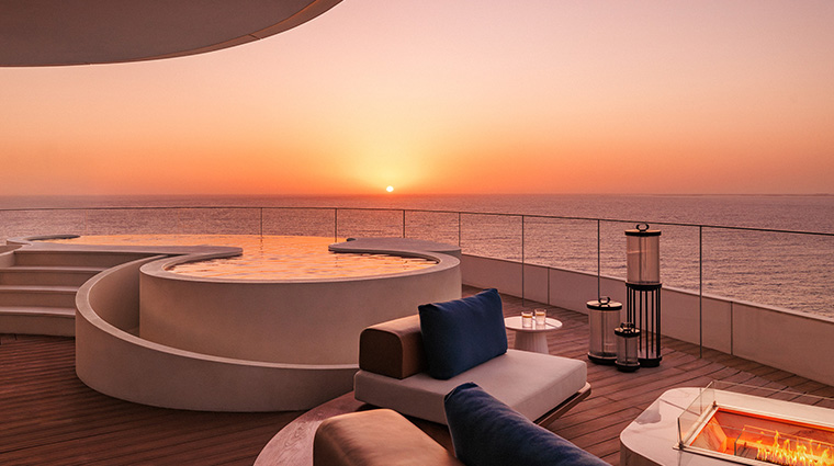 jumeirah marsa al arab presidential suite balcony frepit