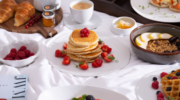 jw marriott bucharest breakfast in bed