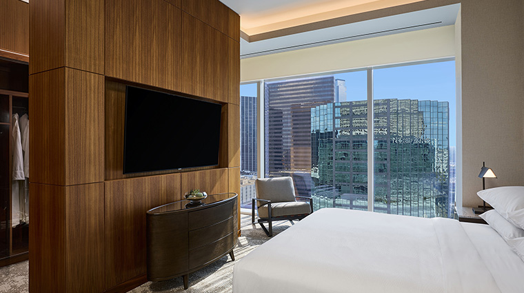 jw marriott dallas arts district room presidential suite bedroom