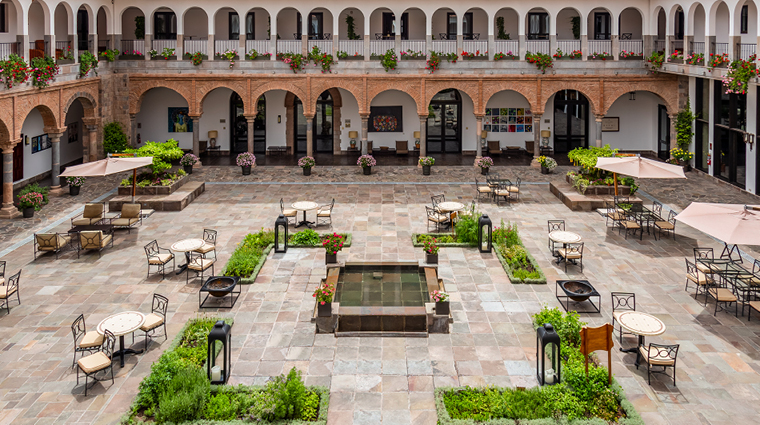 jw marriott el convento cusco courtyard