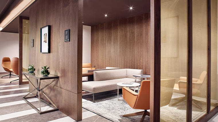 jw marriott hotel guadalajara meeting room foyer2