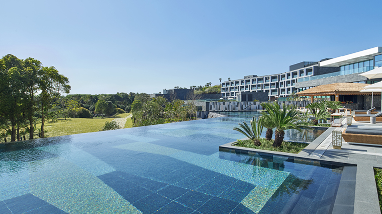 jw marriott jeju outdoor pool