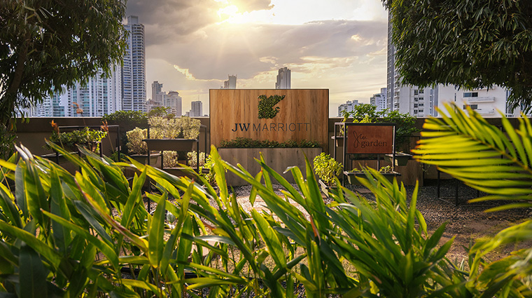 jw marriott panama garden