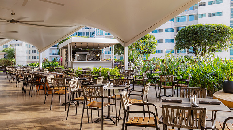 jw marriott panama retaurant terrace