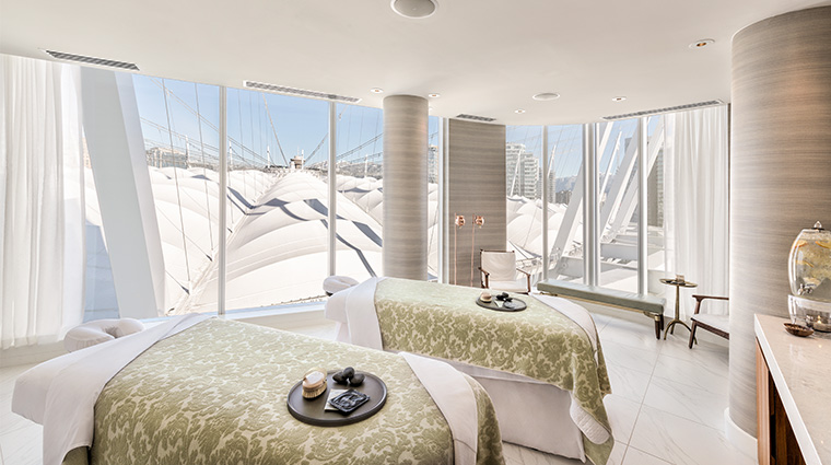 jw marriott parq vancouver couples treatment room