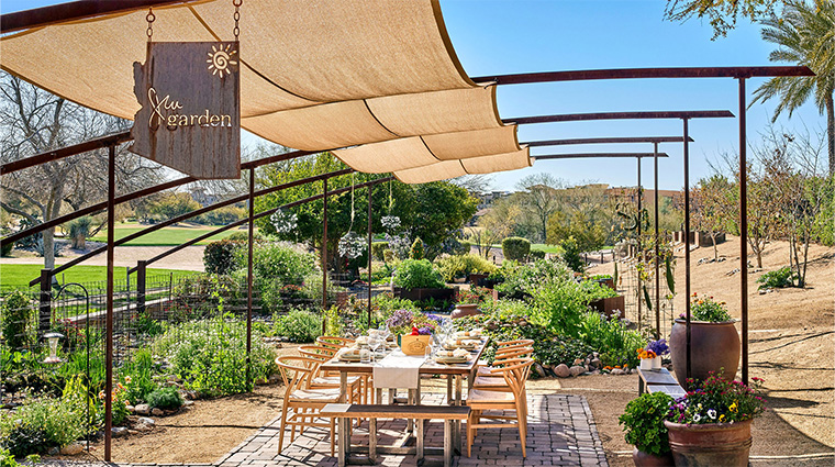 jw marriott phoenix desert ridge resort and spa garden dining