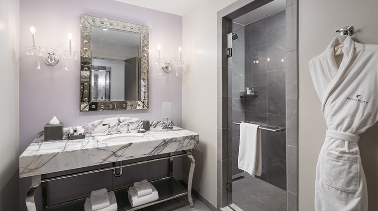 jw marriott savannah plant riverside district bathroom2