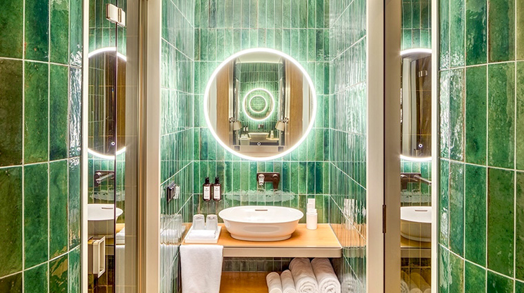 kimpton bem budapest bathroom