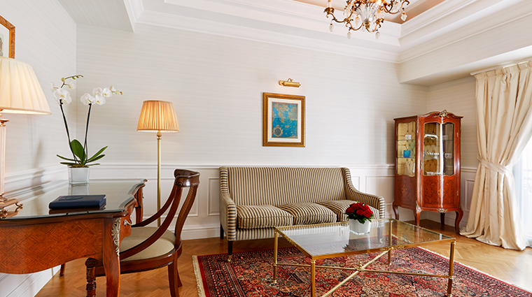 king george a luxury collection hotel athens deluxe suite living room