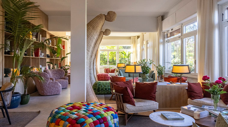 la serena hotel forte dei marmi 54 lobby lounge wide colorful pouf