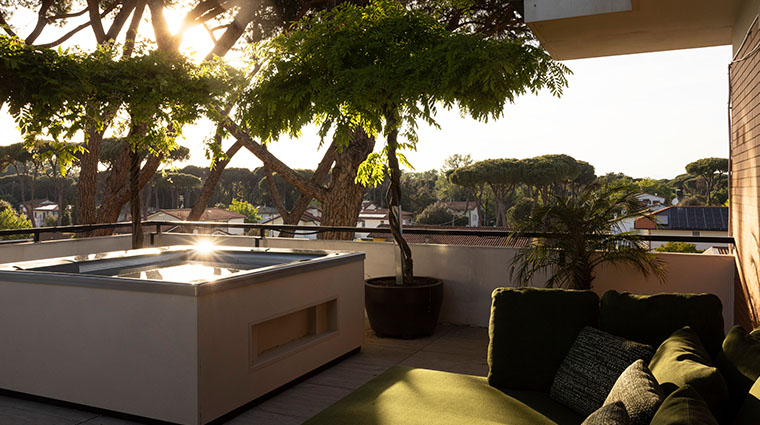 la serena hotel forte dei marmi 73 spa terrace hot tub sunset