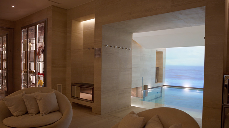 la spa helvetia bristol entrance pool