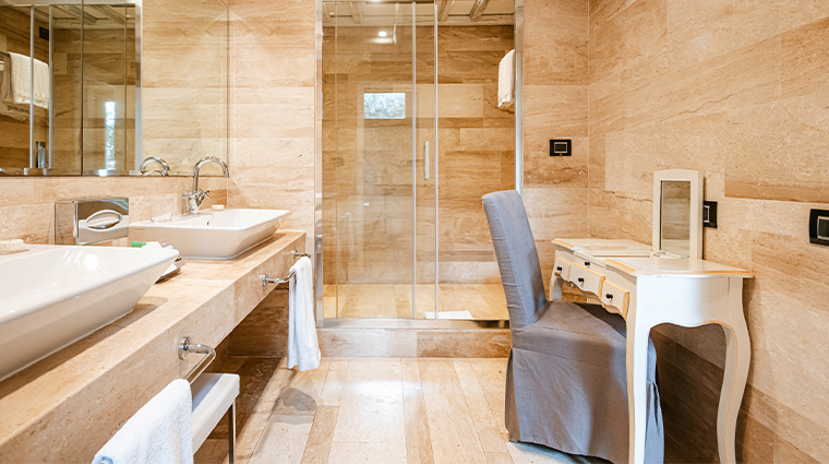 la villa del re bathroom