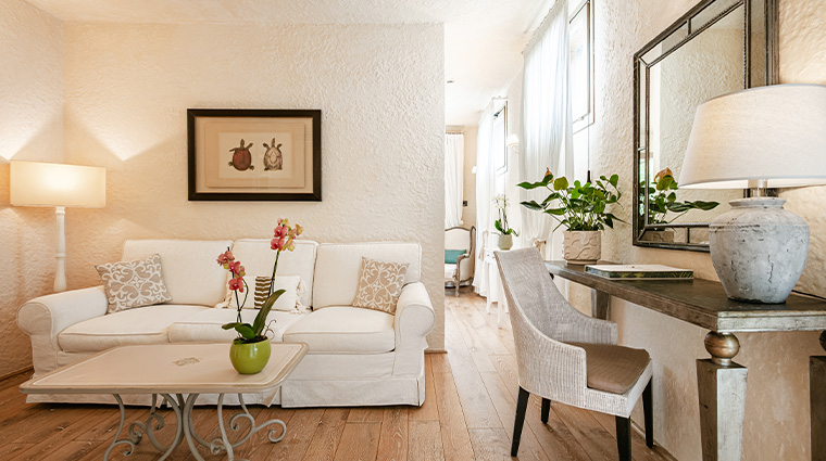 la villa del re living room