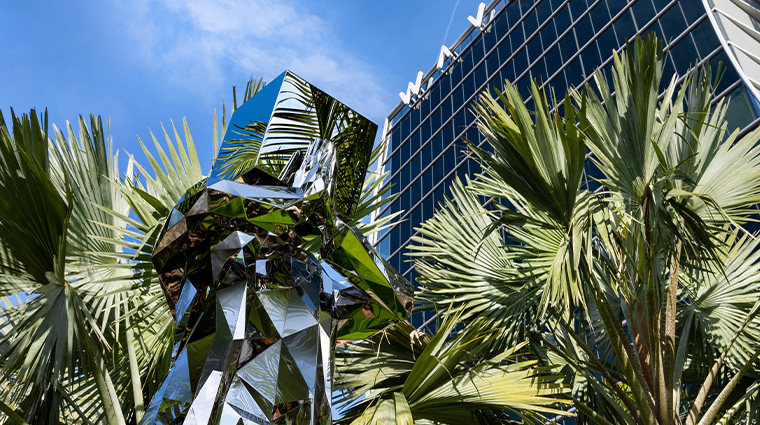 lake nona wave hotel sculpture garden