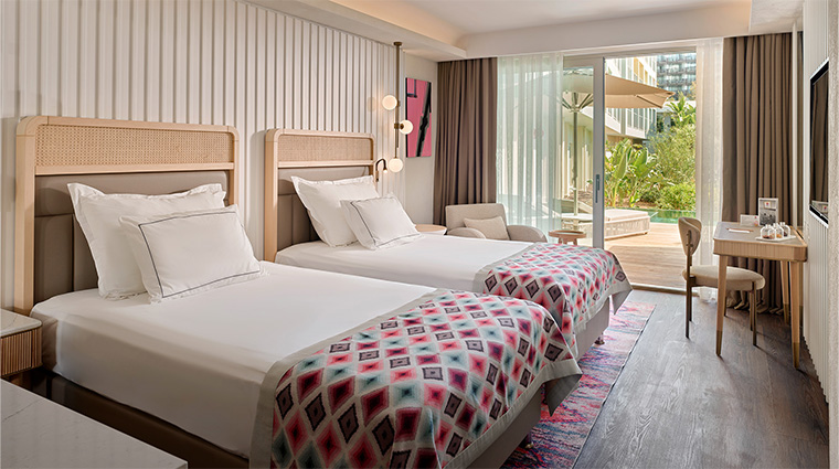 lara barut collection deluxe family suite swim