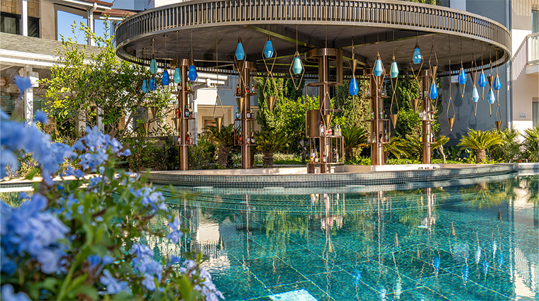 lara barut collection lagoon bar