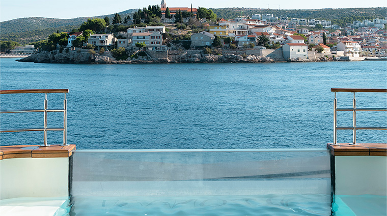 ponant le bougainville pool cruise