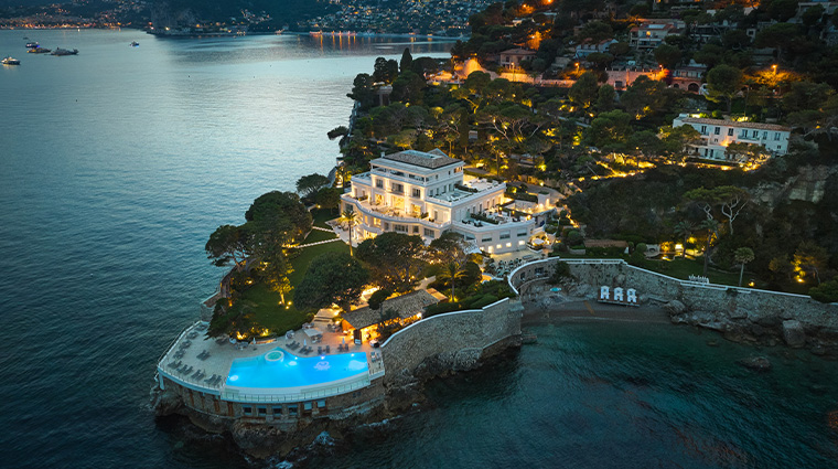 hotel cap estel night