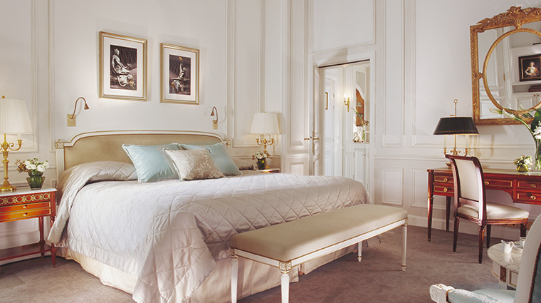 le meurice dorchester collection deluxe room