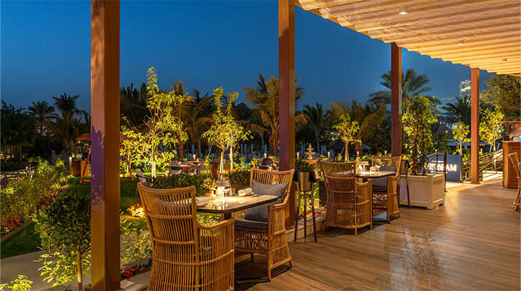 le royal meridien beach resort and spa al fresco dining the beam