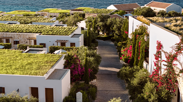 lesante cape exterior3