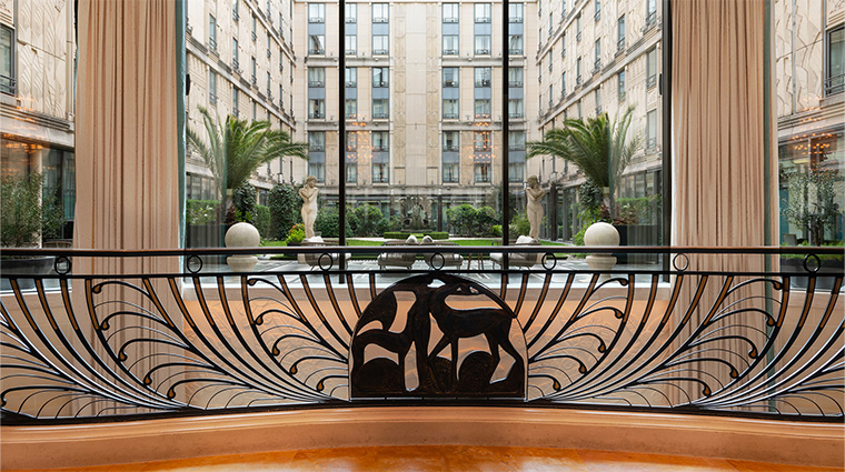 l hotel du collectionneur lobby3