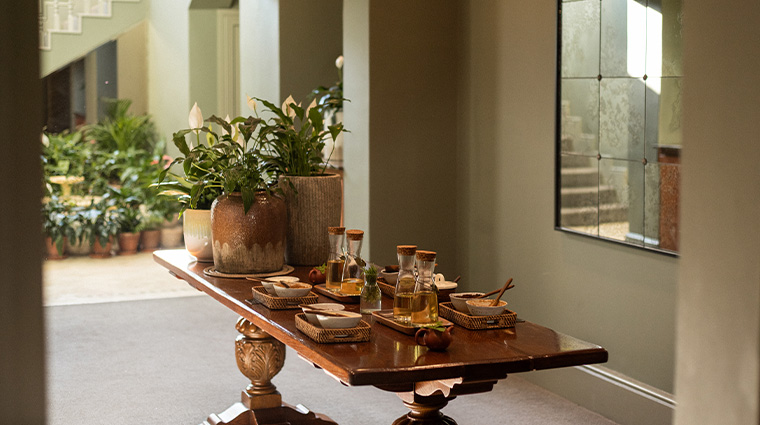 librisa spa harvest table