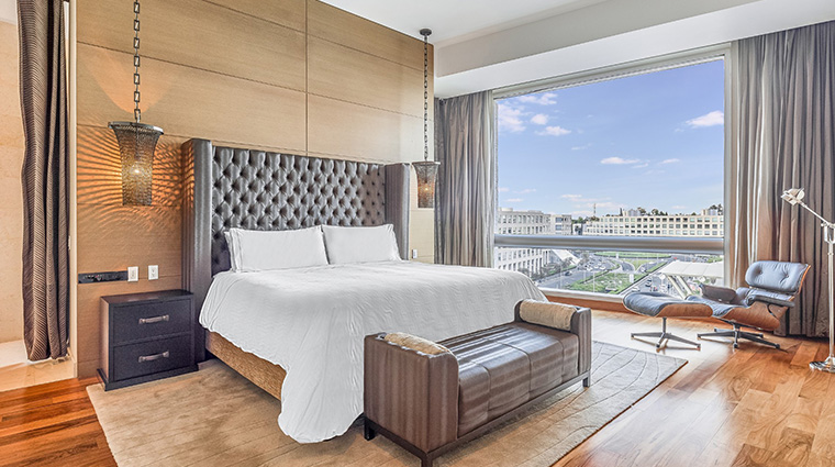 live aqua ciudad de mexico bosques de las lomas presidential suite bedroom