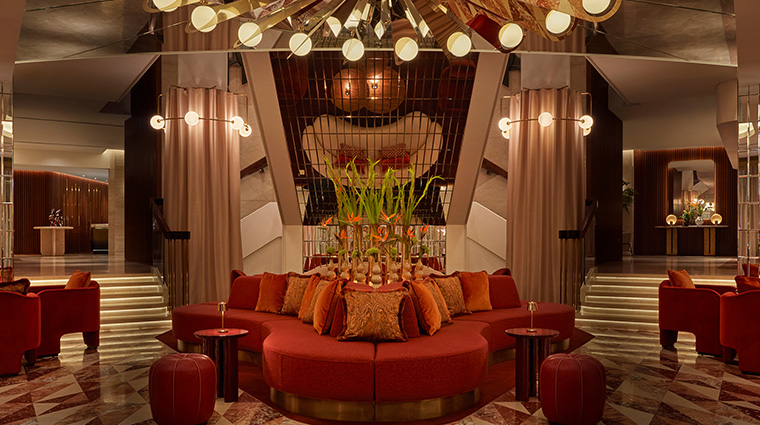 hilton london on park lane revery bar interior2